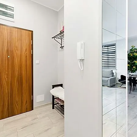 Solny Centrum 11 Апарт-отель Величка