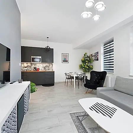 Solny Centrum 11 Апарт-отель 3*